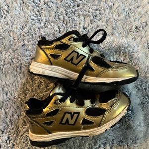 New balance size 9 style number 990